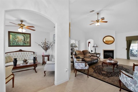 Villa ou maison à vendre à Ocala, Floride: 4 chambres, 208.57 m2 № 2211243 - photo 9