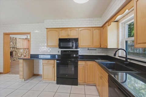 Villa ou maison à vendre à Apopka, Floride: 3 chambres, 146.04 m2 № 2339087 - photo 5