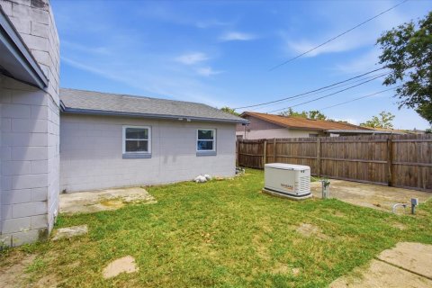 Villa ou maison à vendre à Apopka, Floride: 3 chambres, 146.04 m2 № 2339087 - photo 22