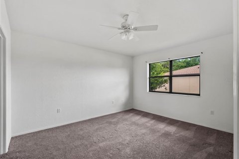 Condo in Punta Gorda, Florida, 2 bedrooms № 2228398 - photo 11
