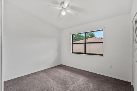 Condo in Punta Gorda, Florida, 2 bedrooms № 2228398 - photo 15