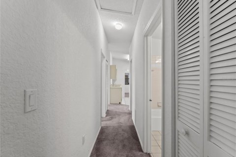 Condo in Punta Gorda, Florida, 2 bedrooms № 2228398 - photo 18