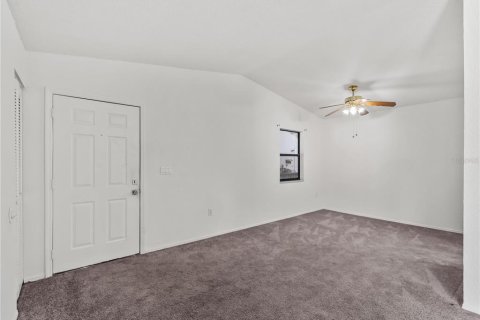 Condo in Punta Gorda, Florida, 2 bedrooms № 2228398 - photo 21