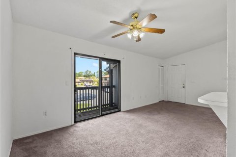 Condo in Punta Gorda, Florida, 2 bedrooms № 2228398 - photo 27