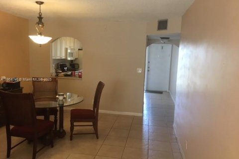 Condominio en alquiler en Sunrise, Florida, 2 dormitorios, 107.95 m2 № 1891270 - foto 6