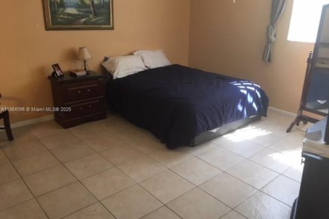 Condominio en alquiler en Sunrise, Florida, 2 dormitorios, 107.95 m2 № 1891270 - foto 5