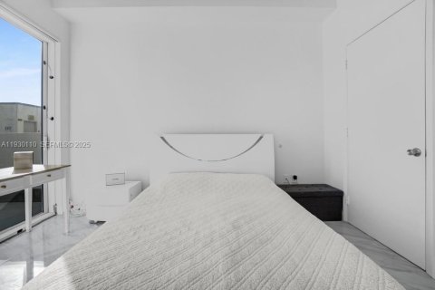 Купить кондоминиум в Майами, Флорида 2 спальни, 88.63м2, № 1994648 - фото 13