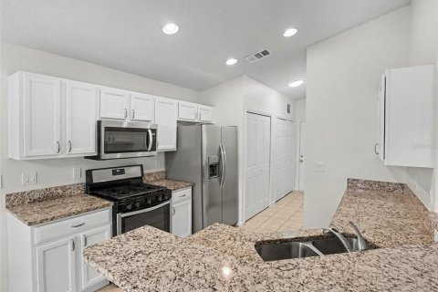 Casa en venta en Clermont, Florida, 3 dormitorios, 158.31 m2 № 2156482 - foto 6