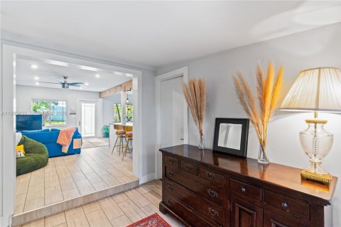 Villa ou maison à louer à Hollywood, Floride: 3 chambres, 104.61 m2 № 2050226 - photo 16