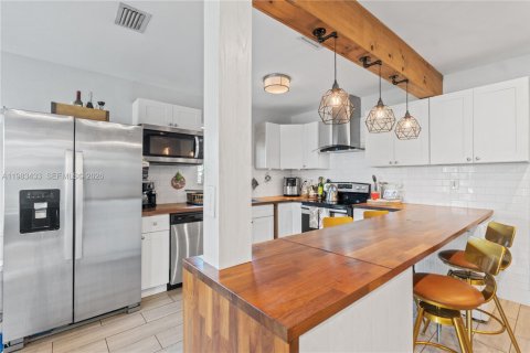 Villa ou maison à louer à Hollywood, Floride: 3 chambres, 104.61 m2 № 2050226 - photo 8