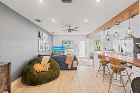 Villa ou maison à louer à Hollywood, Floride: 3 chambres, 104.61 m2 № 2050226 - photo 7