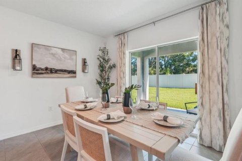 Villa ou maison à vendre à Zephyrhills, Floride: 4 chambres, 169.83 m2 № 2405156 - photo 9