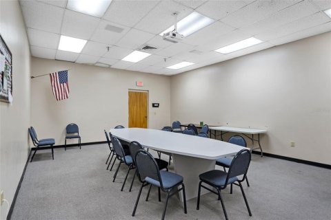 Immobilier commercial à louer à Crystal River, Floride: 597.36 m2 № 1629202 - photo 18