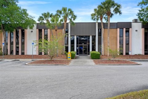 Immobilier commercial à louer à Crystal River, Floride: 597.36 m2 № 1629202 - photo 1