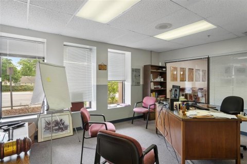 Immobilier commercial à louer à Crystal River, Floride: 597.36 m2 № 1629202 - photo 11