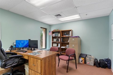 Immobilier commercial à louer à Crystal River, Floride: 597.36 m2 № 1629202 - photo 23