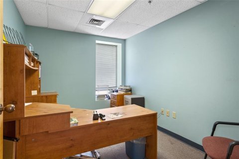 Immobilier commercial à louer à Crystal River, Floride: 597.36 m2 № 1629202 - photo 12