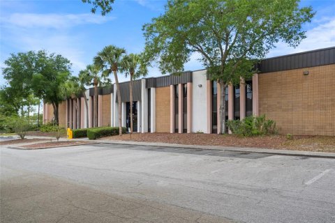 Immobilier commercial à louer à Crystal River, Floride: 597.36 m2 № 1629202 - photo 2
