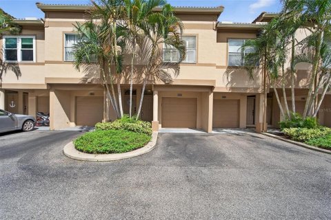 Copropriété à vendre à Tampa, Floride: 1 chambre, 75.72 m2 № 1900317 - photo 1