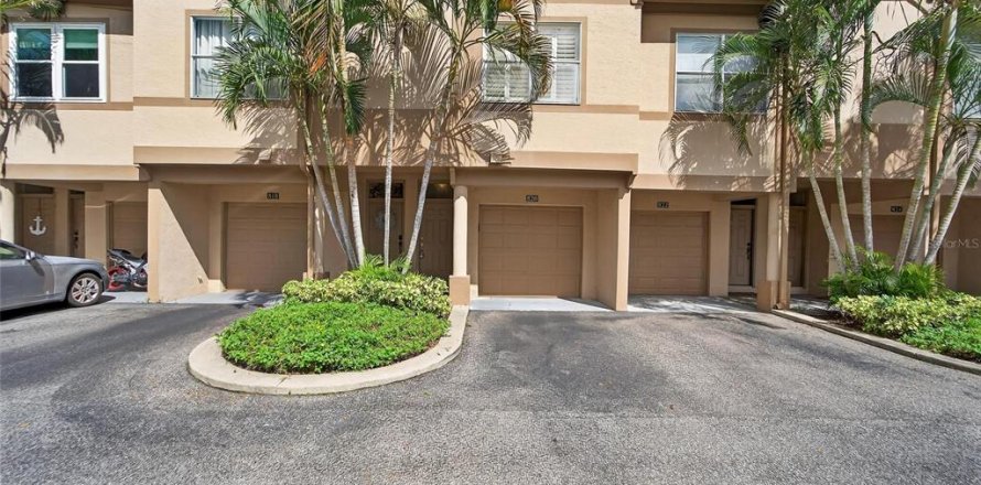 Condo à Tampa, Floride, 1 chambre  № 1900317