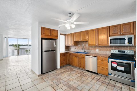 Condominio en alquiler en Winter Park, Florida, 1 dormitorio, 85.01 m2 № 1880744 - foto 5