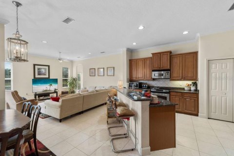 House in Bradenton, Florida 4 bedrooms, 214.05 sq.m. № 2406944 - photo 12