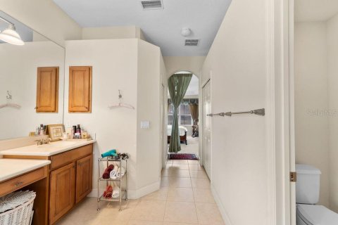 House in Bradenton, Florida 4 bedrooms, 214.05 sq.m. № 2406944 - photo 28