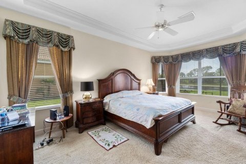 House in Bradenton, Florida 4 bedrooms, 214.05 sq.m. № 2406944 - photo 23