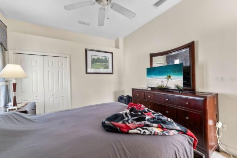 House in Bradenton, Florida 4 bedrooms, 214.05 sq.m. № 2406944 - photo 21