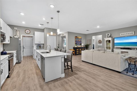 House in North Port, Florida 3 bedrooms, 181.81 sq.m. № 1917653 - photo 14
