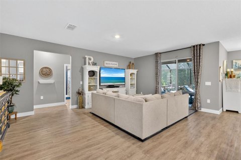House in North Port, Florida 3 bedrooms, 181.81 sq.m. № 1917653 - photo 8