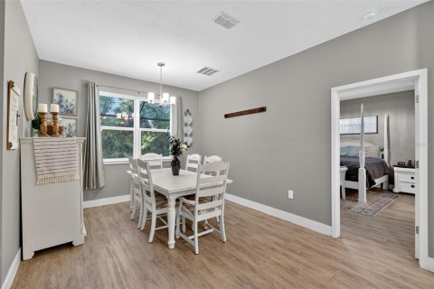 House in North Port, Florida 3 bedrooms, 181.81 sq.m. № 1917653 - photo 15