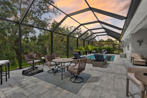 House in North Port, Florida 3 bedrooms, 181.81 sq.m. № 1917653 - photo 2