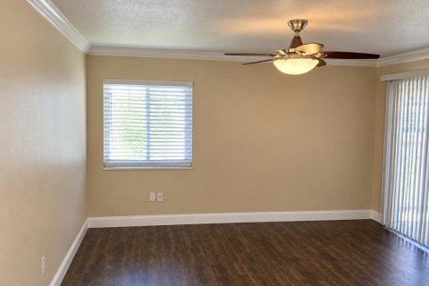 Appartement à louer à Orlando, Floride: 3 chambres, 115.01 m2 № 2430541 - photo 7