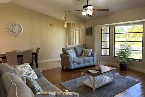 Villa ou maison à louer à Rotonda, Floride: 3 chambres, 114.73 m2 № 1771321 - photo 5