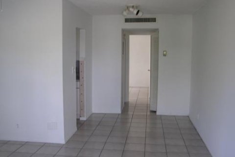 Appartement à louer à Fort Lauderdale, Floride: 1 chambre, 65.03 m2 № 2192455 - photo 3