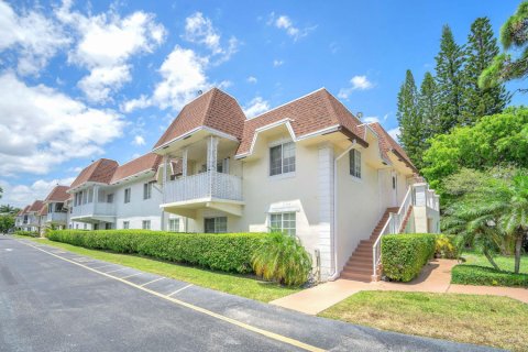 Condo in Deerfield Beach, Florida, 2 bedrooms  № 1155915 - photo 1