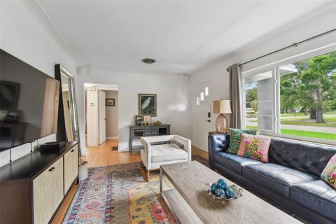 Villa ou maison à louer à Saint Petersburg, Floride: 3 chambres, 122.63 m2 № 1858318 - photo 11