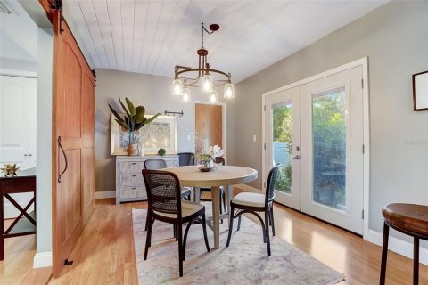 Villa ou maison à louer à Saint Petersburg, Floride: 3 chambres, 122.63 m2 № 1858318 - photo 14