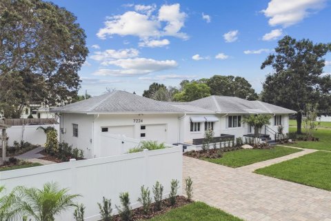 Villa ou maison à louer à Saint Petersburg, Floride: 3 chambres, 122.63 m2 № 1858318 - photo 2