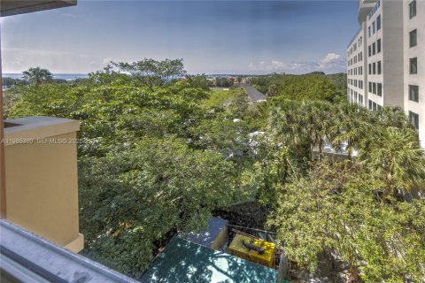 Condo in Miami, Florida, 1 bedroom  № 2046990 - photo 6