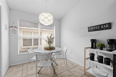 Casa en venta en Davenport, Florida, 4 dormitorios, 167.41 m2 № 2345708 - foto 3