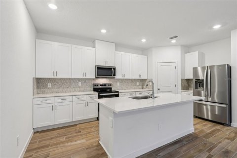 House in Palm Coast, Florida 4 bedrooms, 171.13 sq.m. № 2208437 - photo 8