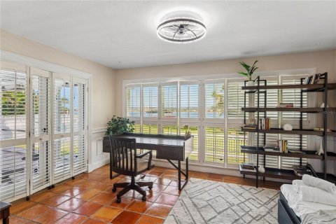 Villa ou maison à vendre à Largo, Floride: 4 chambres, 393.35 m2 № 2258510 - photo 29