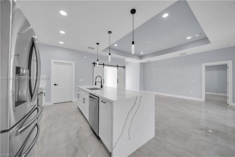 Casa en venta en Lehigh Acres, Florida, 3 dormitorios, 151.34 m2 № 2056222 - foto 13