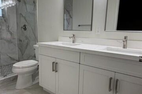 House in Coconut Creek, Florida 3 bedrooms, 140.75 sq.m. № 2083586 - photo 21