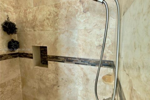 Casa en venta en Pembroke Pines, Florida, 3 dormitorios, 192.87 m2 № 2047725 - foto 20