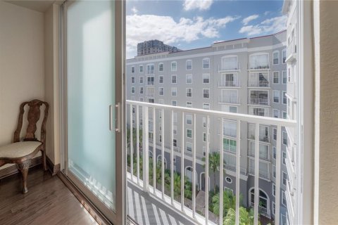 Copropriété à vendre à Tampa, Floride: 3 chambres, 136.66 m2 № 2216796 - photo 15