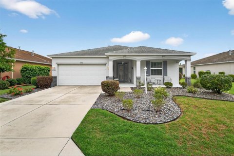House in Ocala, Florida 3 bedrooms, 180.88 sq.m. № 2320822