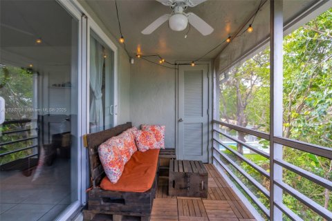 Condo in Coral Springs, Florida, 2 bedrooms  № 1861012 - photo 21